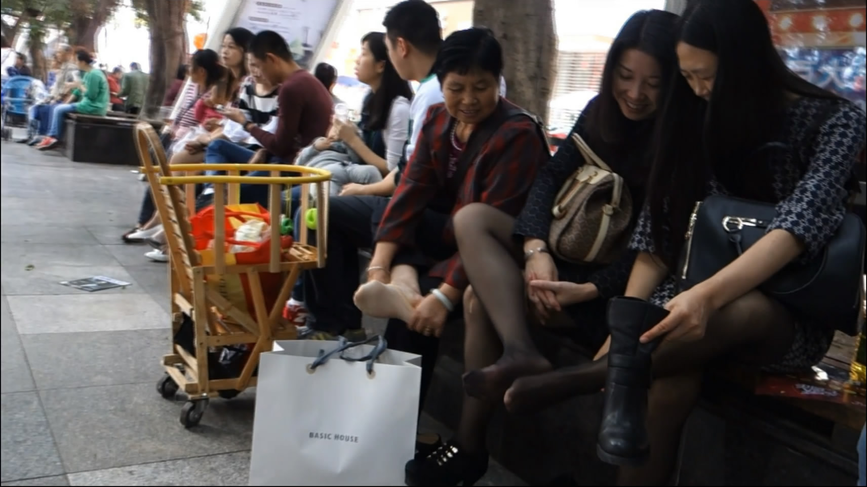 streetsnapfootm[00 00 51][20181202 112435 2]